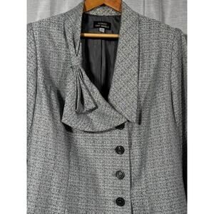 Giorgio Sant’Angelo Gray Blazer Size 22W Asymmetrical Modern Business